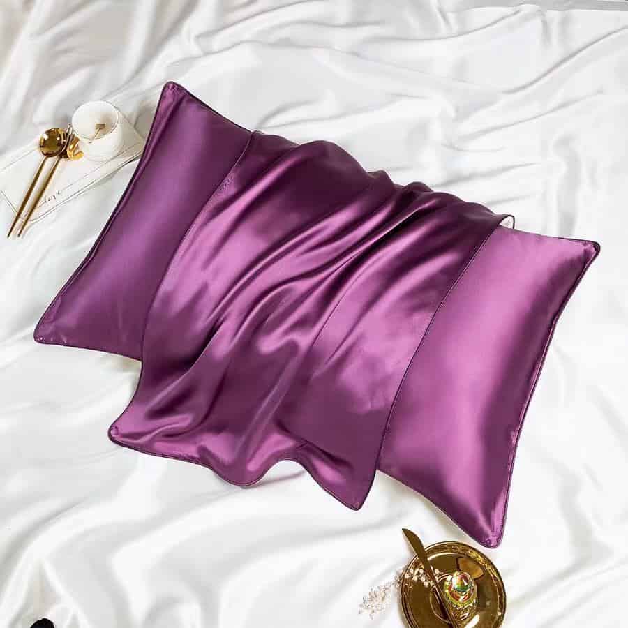 Polyester silk cheap pillowcases